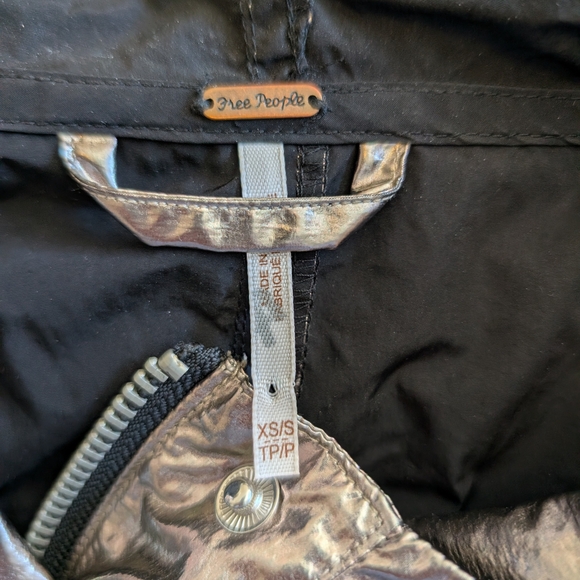 Free People Womens Small Hooded Jacket Silver Metallic Maximalist Utility - Picture 7 of 8